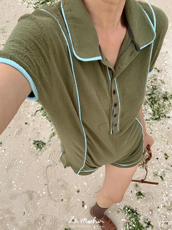 邊線立體感排釦造型連身短褲